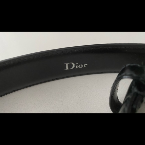 Dior men’s slim leather belt. Length 44 .Great to own ideal for as a gift option - Picture 5 of 10